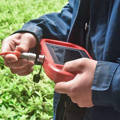 Geofysische onderzoeksapparatuur van de PQWT-TCM-serie met langeafstandszoek- en automatische kaartmodus Ondergrondse waterdetector aangedreven door een oplaadbare lithiumbatterie
